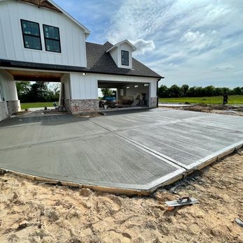 Space City Pro Construction - a concrete patio being poured - Masonry/Concrete Near Me