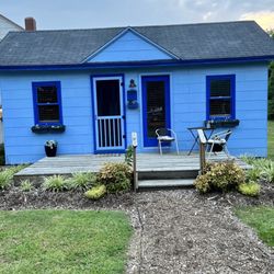 Cape Charles Tiny Livin - Front of our adorable cottage