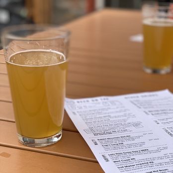 300 Suns Brewing - Lazy Hazy Crazy Day-z NEIPA - Brewpubs Near Me - Longmont, Colorado 300 Suns Brewing - Lazy Hazy Crazy Day-z NEIPA - Brewpubs Near Me - Longmont, Colorado