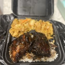 Mangos Cafe And Specialty store - Small Jerk Chicken with cabbage