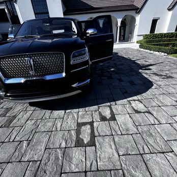 Naples Royal Transportation - Luxury SUV - Limos Near Me - Naples, Florida Naples Royal Transportation - Luxury SUV - Limos Near Me - Naples, Florida