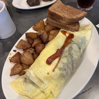 Stephen Anthony's Restaurant - an omelet and potatoes - Breakfast & Brunch Near Me - Marlborough, Massachusetts Stephen Anthony's Restaurant - an omelet and potatoes - Breakfast & Brunch Near Me - Marlborough, Massachusetts