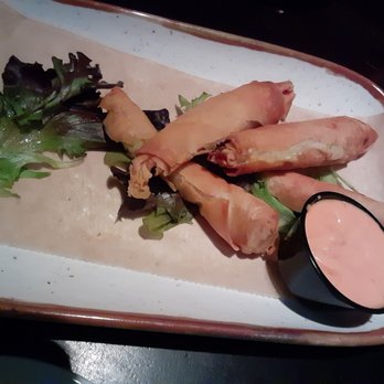 The Lansdowne Pub - Spring Rolls, 8 pieces - Irish Near Me - Uncasville, Connecticut The Lansdowne Pub - Spring Rolls, 8 pieces - Irish Near Me - Uncasville, Connecticut