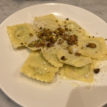 Eataly Boston - Quadrati con Ricotta e Spinaci Ravioli - Pizza Near Me - Boston, Massachusetts