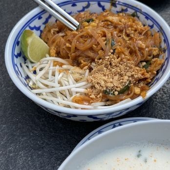Pineapple Thai - pad thai - Thai Near Me - Cupertino, California Pineapple Thai - pad thai - Thai Near Me - Cupertino, California
