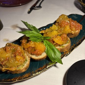 Luca Italian Restaurant - Bruschetta - Italian Near Me - Everett, Washington