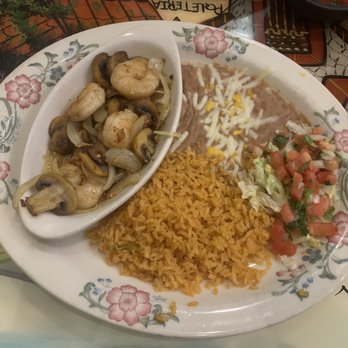 Casa Colima - Combination plate (ordered mushroom instead of Burrito, taco ect). - Mexican Near Me - Portland, Oregon Casa Colima - Combination plate (ordered mushroom instead of Burrito, taco ect). - Mexican Near Me - Portland, Oregon