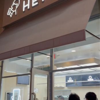 Heytea - Outside - Bubble Tea Near Me - Monterey Park, California