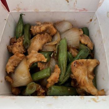 Panda Express - String bean chicken not filled to the top like they advertised. - Chinese Near Me - Pinole, California