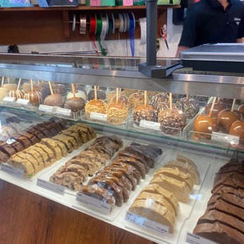 Kilwins Ice Cream - Chocolate - Fudge - Candy apples. The worlds best!! - Ice Cream & Frozen Yogurt Near Me - Jacksonville, Florida
