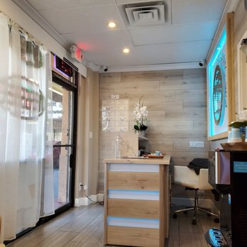 Rafole Organic Massage - Reception area - Massage Near Me - Northridge, California Rafole Organic Massage - Reception area - Massage Near Me - Northridge, California