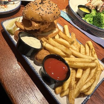 Red Lobster - Seafood Near Me - Chandler, Arizona