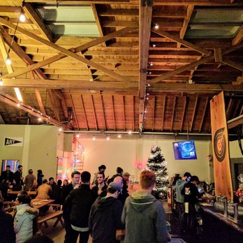Standard Deviant Brewing - Interior - Breweries Near Me - San Francisco, California