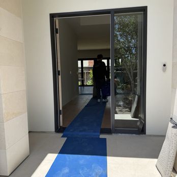 Careful Movers - Padding for shielding the floors - Movers Near Me - Menlo Park, California Careful Movers - Padding for shielding the floors - Movers Near Me - Menlo Park, California