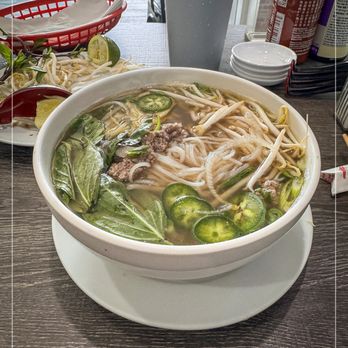 Pho Ly Quoc Su - No.19 Pho Bo with chopped rare beef and ginger (small) $13.99 - Vietnamese Near Me - La Palma, California