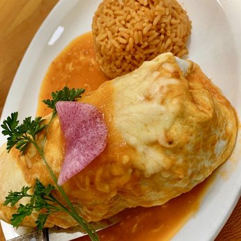Frida's Breakfast & Lunch - Burrito Suizo - Breakfast & Brunch Near Me - Evanston, Illinois