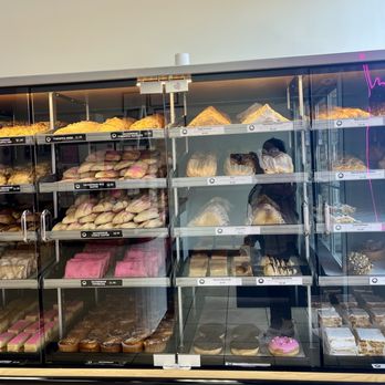 Mayu's Cakes & Bakery - Custom Cakes Near Me - Pittsburg, California Mayu's Cakes & Bakery - Custom Cakes Near Me - Pittsburg, California