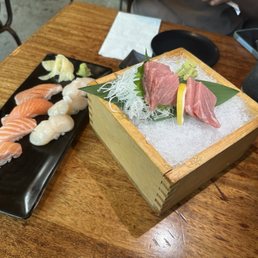 Otoro sashimi x salmon medley x scallop nigiri Otoro sashimi x salmon medley x scallop nigiri