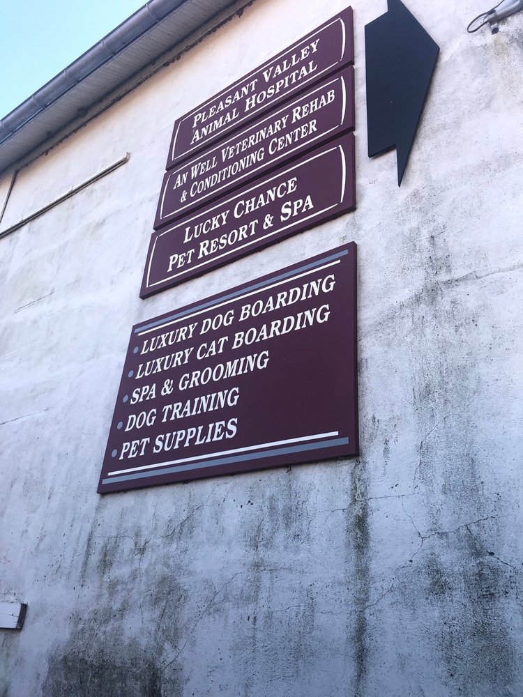 PLEASANT VALLEY ANIMAL HOSPITAL Updated October 2024 13 Photos & 14