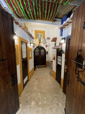 Parreirinha de Alfama by null