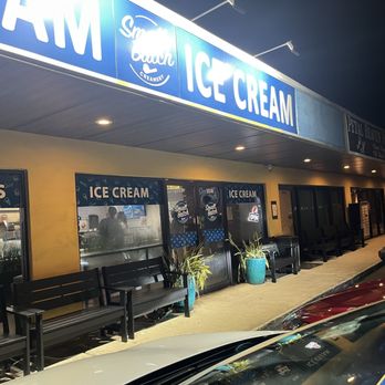 Small Batch Creamery - Small Batch Creamery - Store front - Ice Cream & Frozen Yogurt Near Me - St. Petersburg, Florida Small Batch Creamery - Small Batch Creamery - Store front - Ice Cream & Frozen Yogurt Near Me - St. Petersburg, Florida