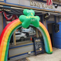 Daly's Pub - Outside - St Patrick's Day weekend