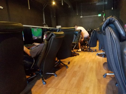 Photo of Ipcbang Internet Cafe - Los Angeles, CA, US. Long row of computers and gamers!