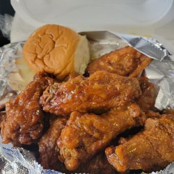 Vittles at the PARK - Carolina wings
