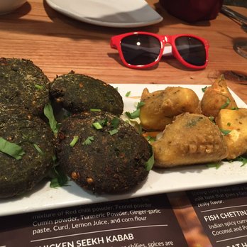 Golconda Chimney - The apps - cheese pakoras and spinach cutlets - Indian Near Me - Jersey City, New Jersey