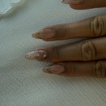 Polished Bar - Close up of fixed middle finger - Nail Salons Near Me - Orange, California Polished Bar - Close up of fixed middle finger - Nail Salons Near Me - Orange, California