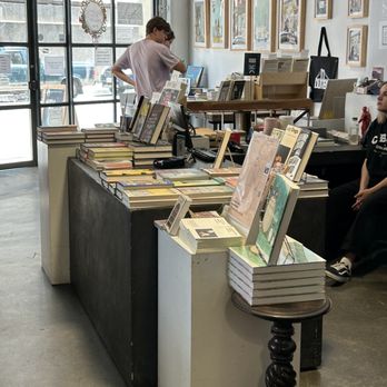 The Powerhouse Arena - Bookstores Near Me - Brooklyn, New York The Powerhouse Arena - Bookstores Near Me - Brooklyn, New York