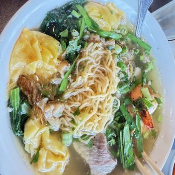 iLanet Coffee - Wanton noodles soup - Coffee & Tea Near Me - Garden Grove, California
