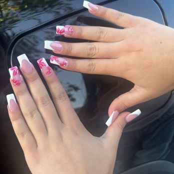 Tourney Nails - Another beautiful design by Hugh - Nail Salons Near Me - Santa Clarita, California Tourney Nails - Another beautiful design by Hugh - Nail Salons Near Me - Santa Clarita, California