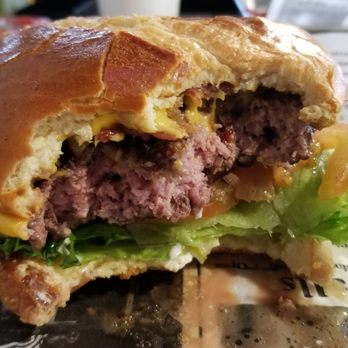 Big Bellies Bar and Grill - Sandwiches Near Me - Pryor, Oklahoma