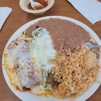 Los Jarritos Restaurants - A plate full of amazingness! Shredded Beef Red Enchilada, Chili Relleno, rice and beans. - Mexican Near Me - Pomona, California Los Jarritos Restaurants - A plate full of amazingness! Shredded Beef Red Enchilada, Chili Relleno, rice and beans. - Mexican Near Me - Pomona, California
