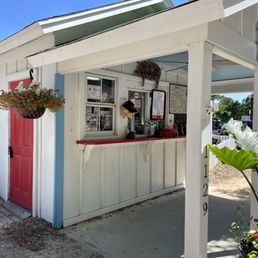 Front window of shack - stand in line, order/pay at the window, wait till your order is called. Patience! Can take a while+ if it's busy. Front window of shack - stand in line, order/pay at the window, wait till your order is called. Patience! Can take a while+ if it's busy.