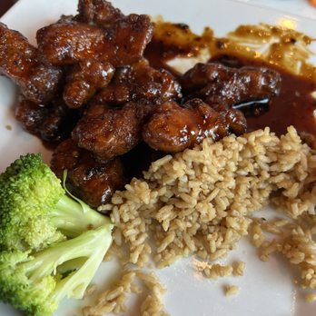 Bamboo Bistro - Pflugerville - General Tso Entree Tray - Chinese Near Me - Pflugerville, Texas Bamboo Bistro - Pflugerville - General Tso Entree Tray - Chinese Near Me - Pflugerville, Texas