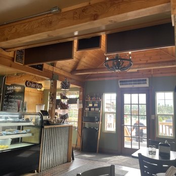 Stella's - Interior - Coffee & Tea Near Me - Cle Elum, Washington