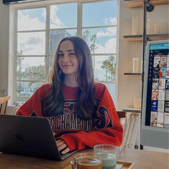Vivre Café - Cafes Near Me - Newport Beach, California Vivre Café - Cafes Near Me - Newport Beach, California