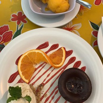 Rosa Negra - Molten chocolate cake and mango sorbet dessert - Mexican Near Me - Barcelona, B Rosa Negra - Molten chocolate cake and mango sorbet dessert - Mexican Near Me - Barcelona, B