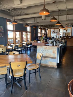 Lake Avenue Restaurant & Bar by null