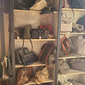 Abby's Closet - Purses and shoes - Used, Vintage & Consignment Near Me - Greenwood, Indiana Abby's Closet - Purses and shoes - Used, Vintage & Consignment Near Me - Greenwood, Indiana