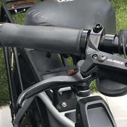 Big Pine Bicycle Center - New rear hydraulic brake handle and reservoir