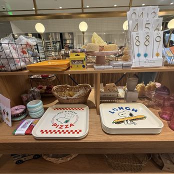 Helms Bakery - Inside merch - Bakeries Near Me - Los Angeles, California Helms Bakery - Inside merch - Bakeries Near Me - Los Angeles, California