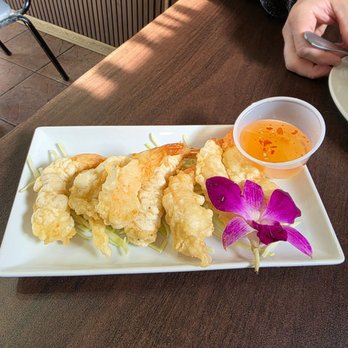 Kong Thai - Thai Near Me - Seabrook, New Hampshire
