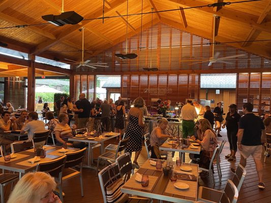 Ovations Restaurant by null