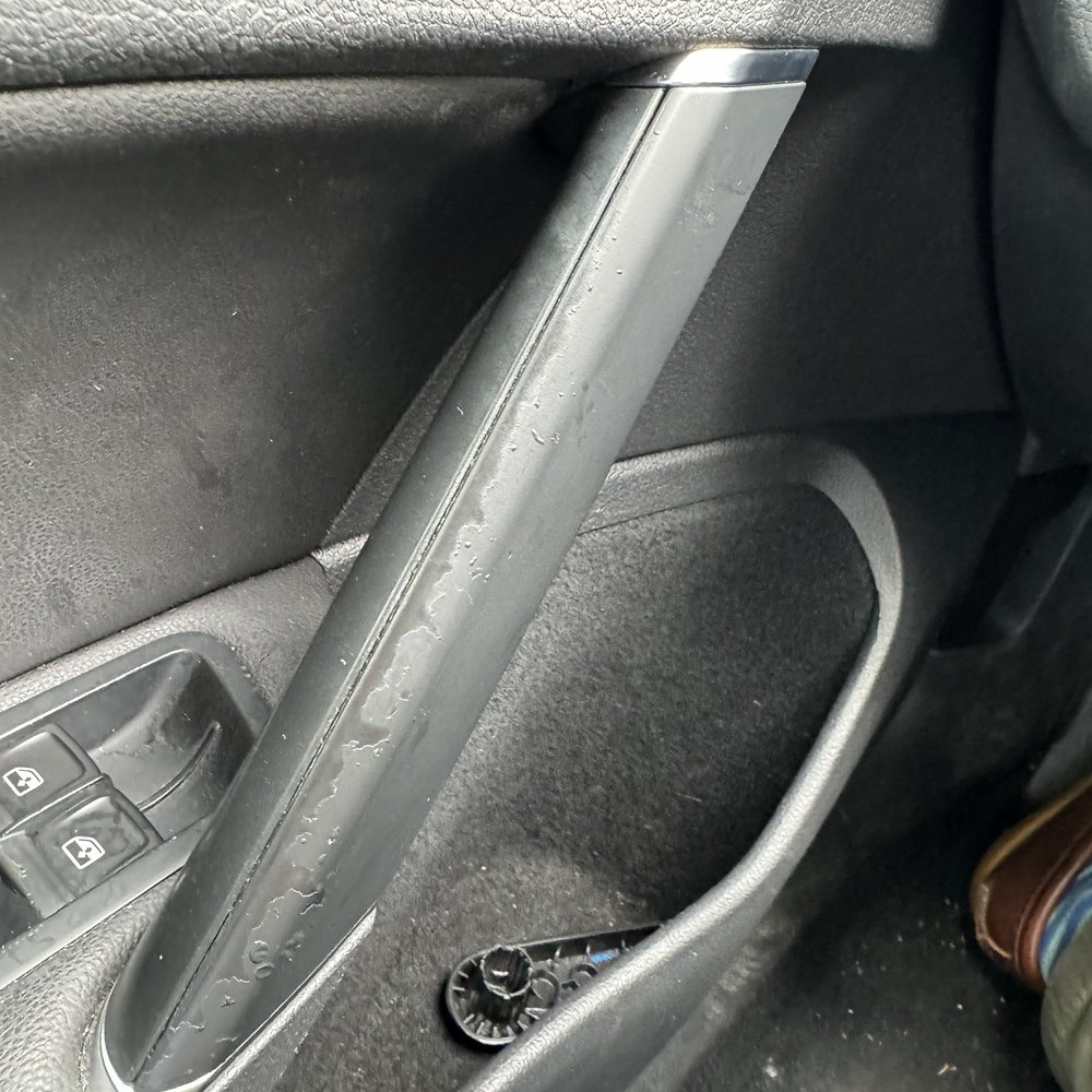 Carvana Chicago - Grimy door handle. I don't know what's going on here but it's bumpy and gross. Bonus: random part that flies to nothing. - Car Dealers Near Me - Oak Brook, Illinois Carvana Chicago - Grimy door handle. I don't know what's going on here but it's bumpy and gross. Bonus: random part that flies to nothing. - Car Dealers Near Me - Oak Brook, Illinois