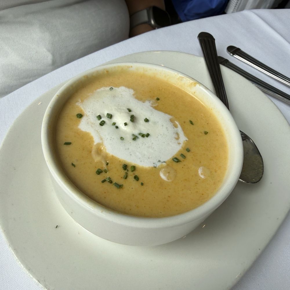 High Cotton - The creamy crab soup - Cocktail Bars Near Me - Charleston, South Carolina High Cotton - The creamy crab soup - Cocktail Bars Near Me - Charleston, South Carolina