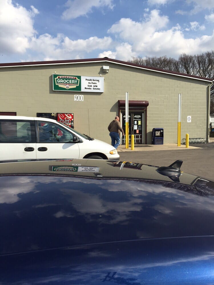 Discount Grocery Outlet Logo