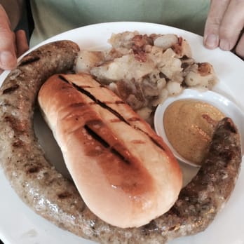Berliner Pub - The bratwurst is huge! - German Near Me - Renton, Washington Berliner Pub - The bratwurst is huge! - German Near Me - Renton, Washington